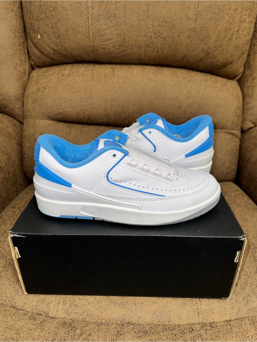 Sixe 8 Nike Air Jordan 2 Retro Low University Blue White W8/Y6